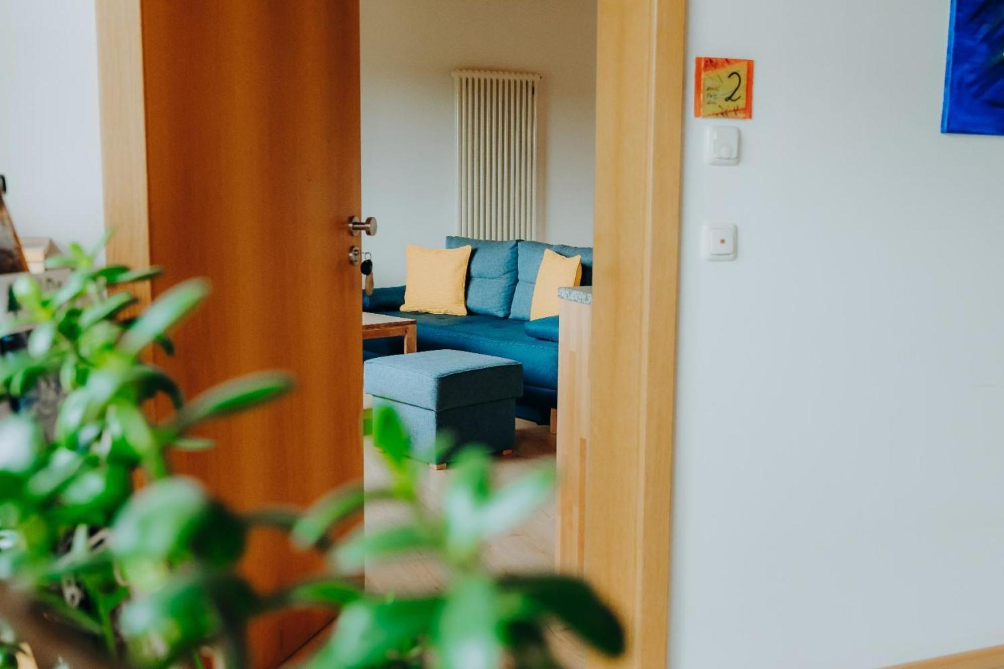 ホテル Lindenhaus ツヴィーゼル エクステリア 写真